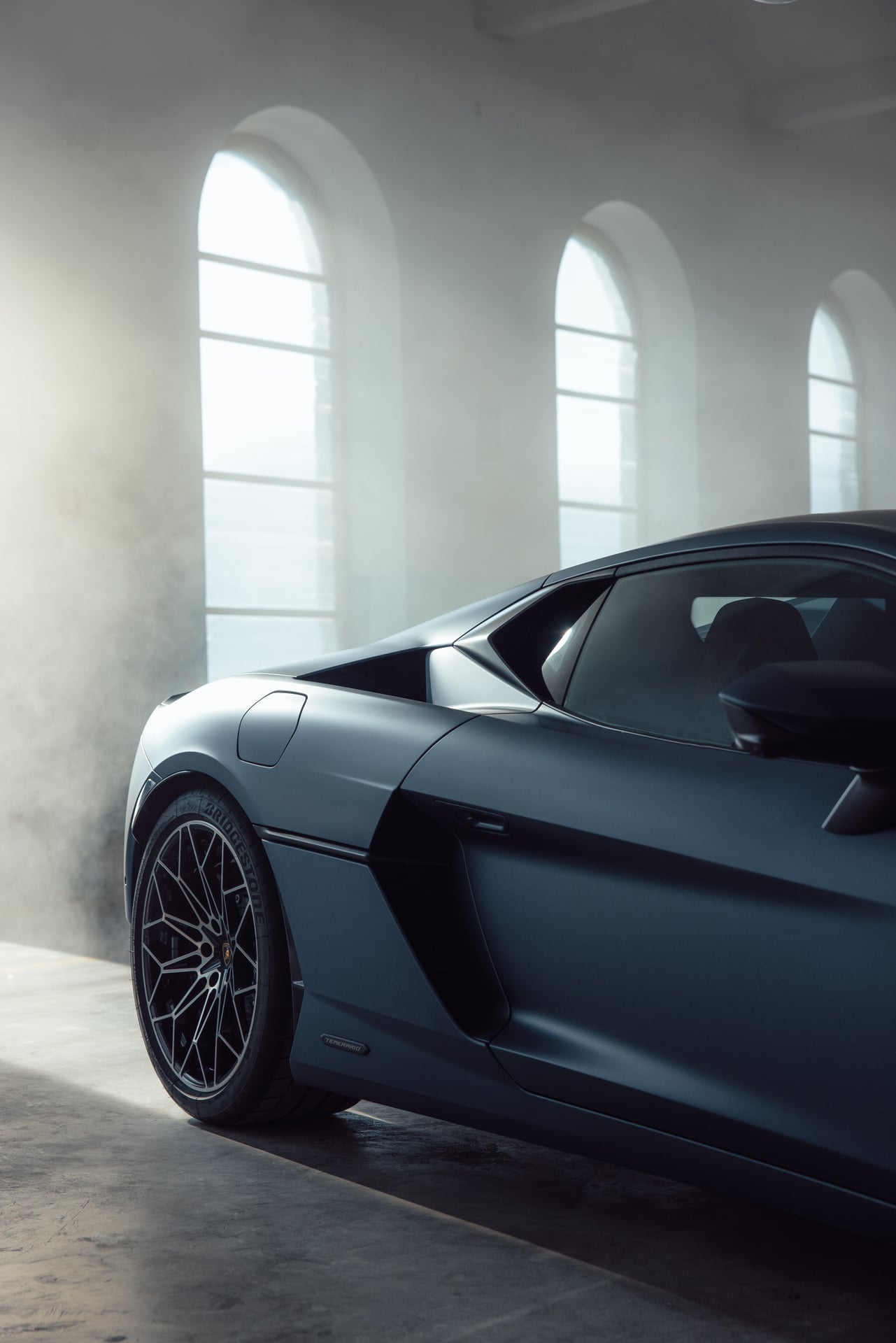 Temerario rear quarter