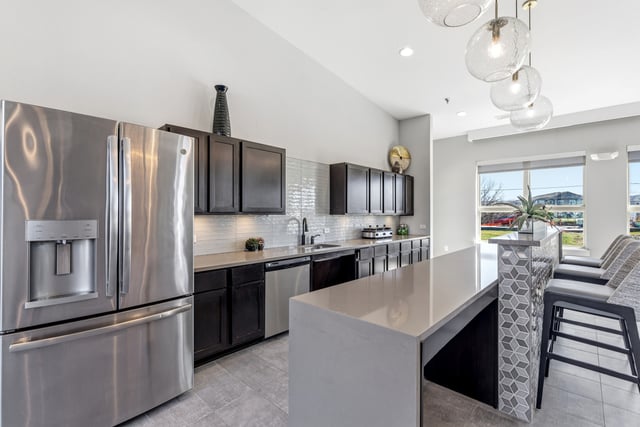 Standard at Boswell — leasing office & amenities