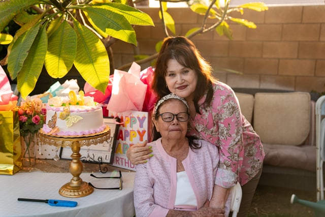 Abuela