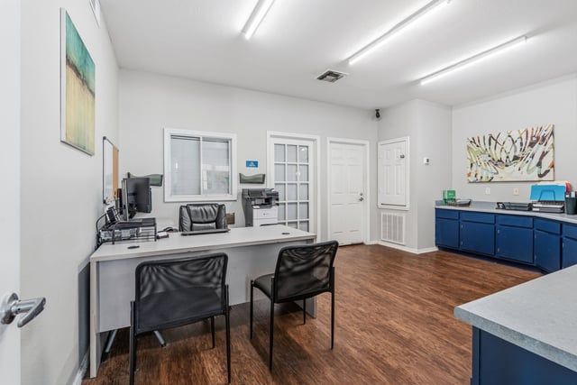 Douglas Landing — property & interiors