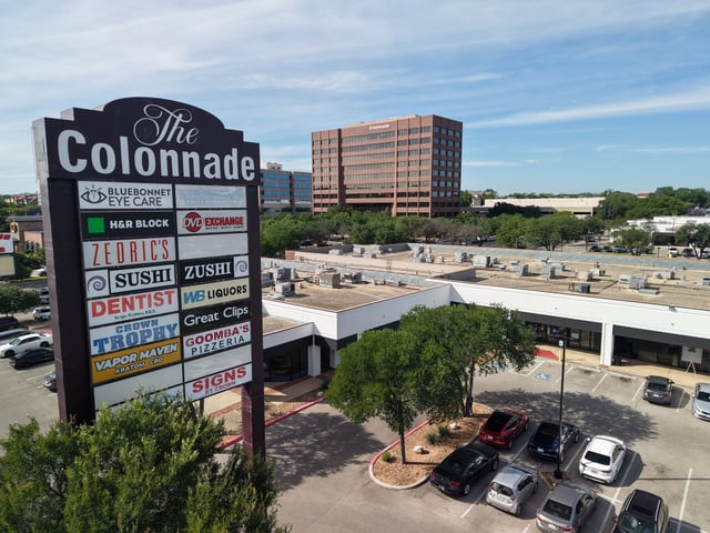 Retail centers — Headwall Investments