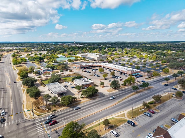 Retail centers — Headwall Investments