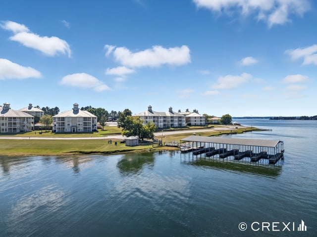 Hotels & resorts — Piney Shores Resort (Holiday Inn Club Vacations)